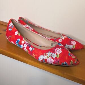 Penny Loves Kenny Women's Red Floral Flats Size 10